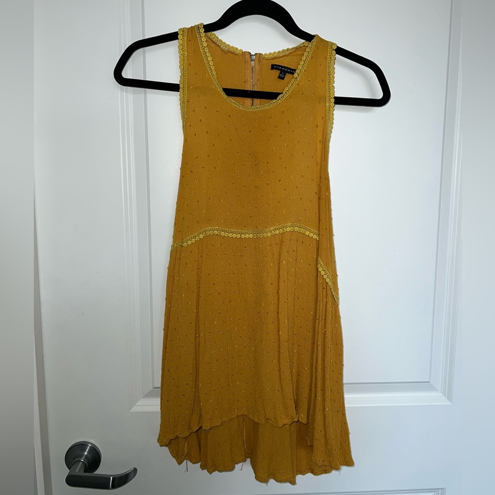 Staccato gold tank